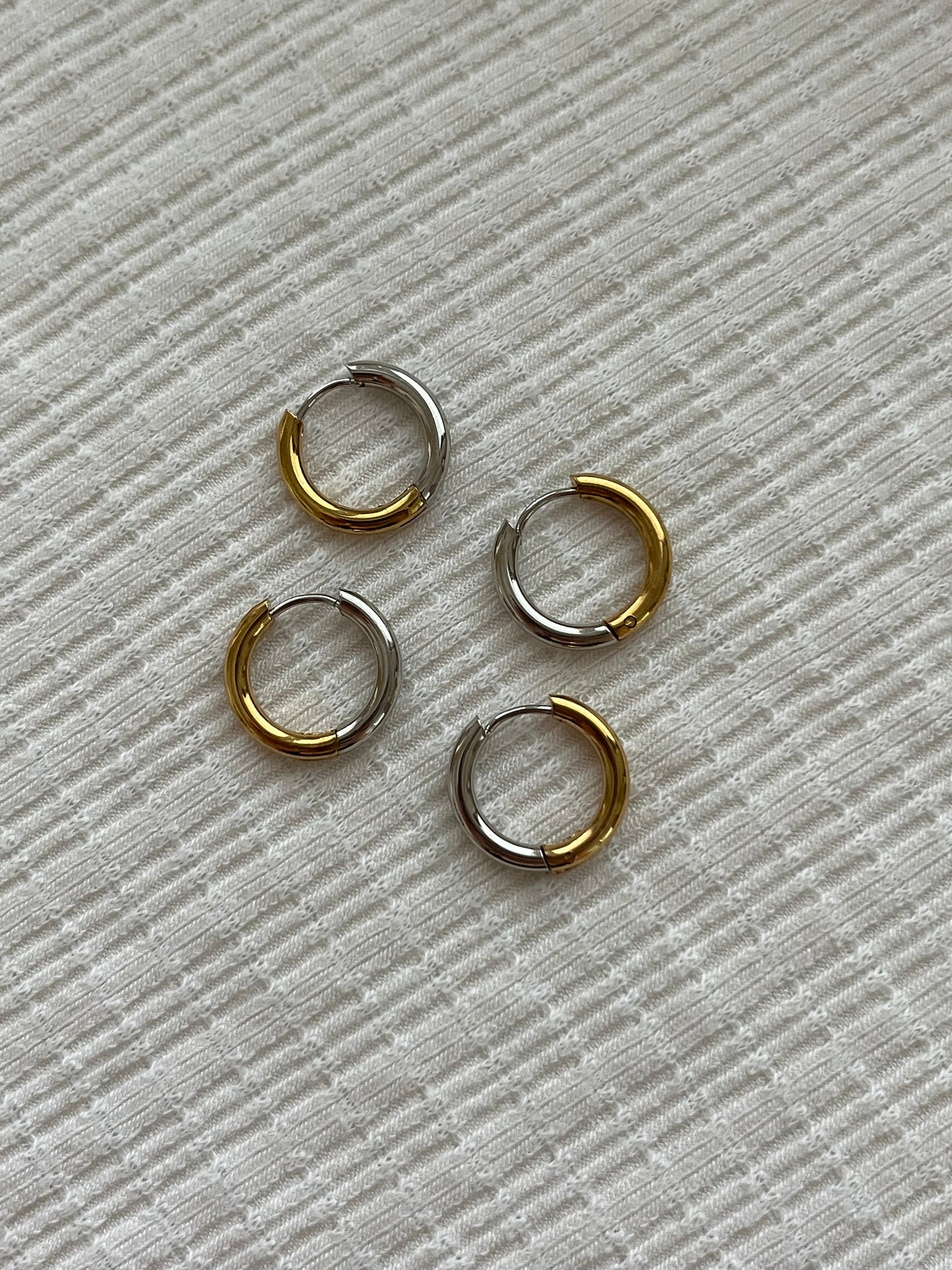 Two tones earrings